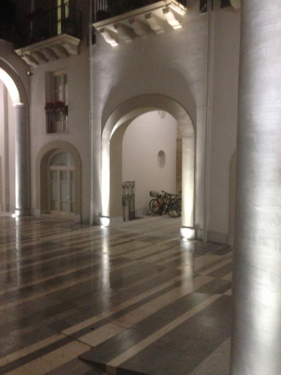 Appartamento In Palazzo Lampedusa Palermo Exteriör bild